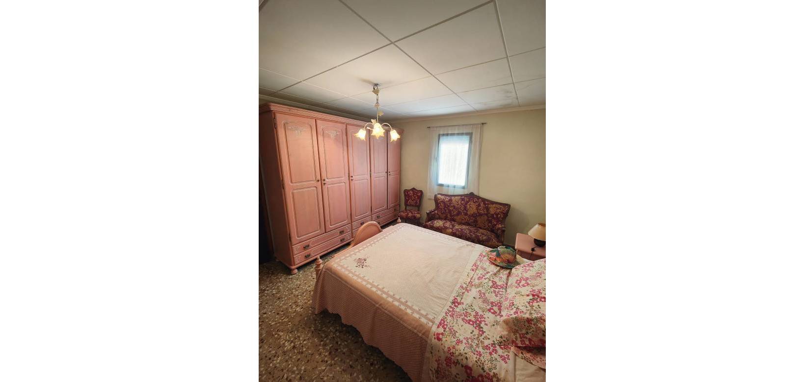 Resale - Country house - Yecla