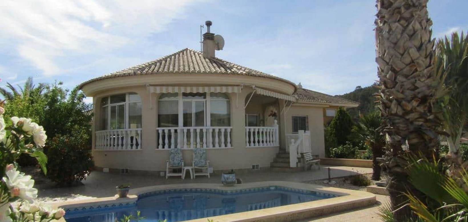 Resale - Detached villa - La Romana