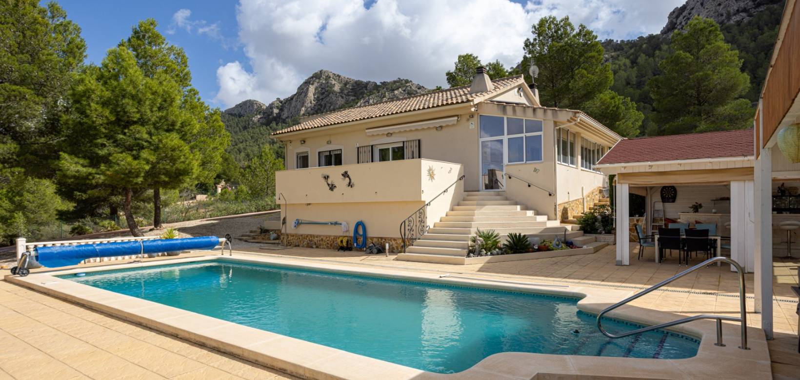 Resale - Detached villa - La Zarza