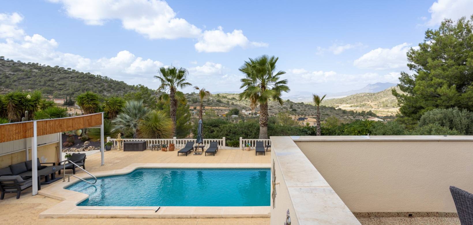 Resale - Detached villa - La Zarza