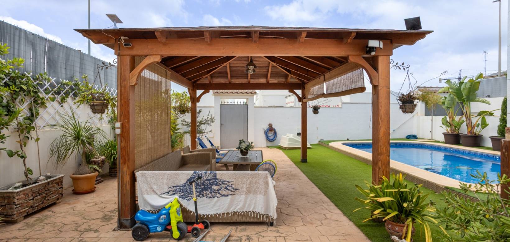 Resale - Detached villa - Los Montesinos - La Herrada