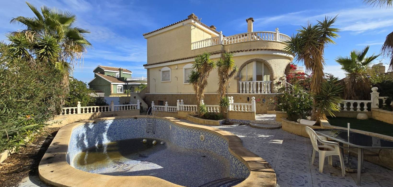 Resale - Detached villa - Monforte del Cid