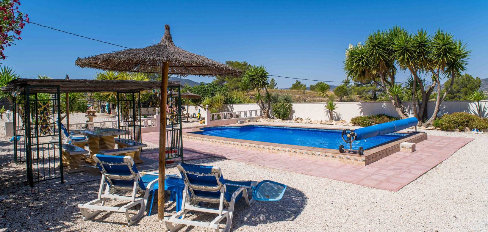 Resale - Detached villa - Pinoso - El Manyar