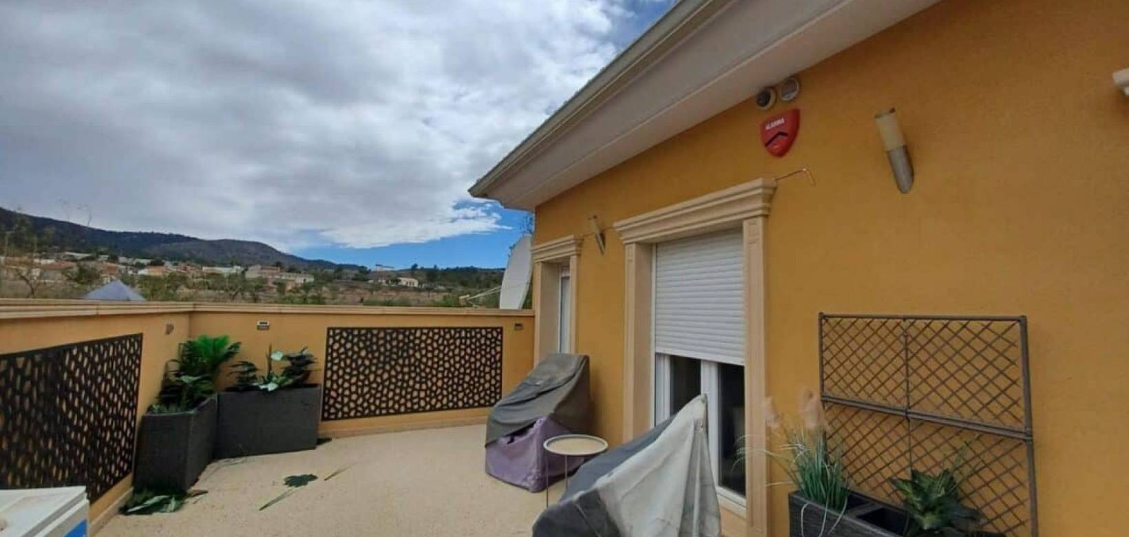 Resale - Detached villa - Pinoso