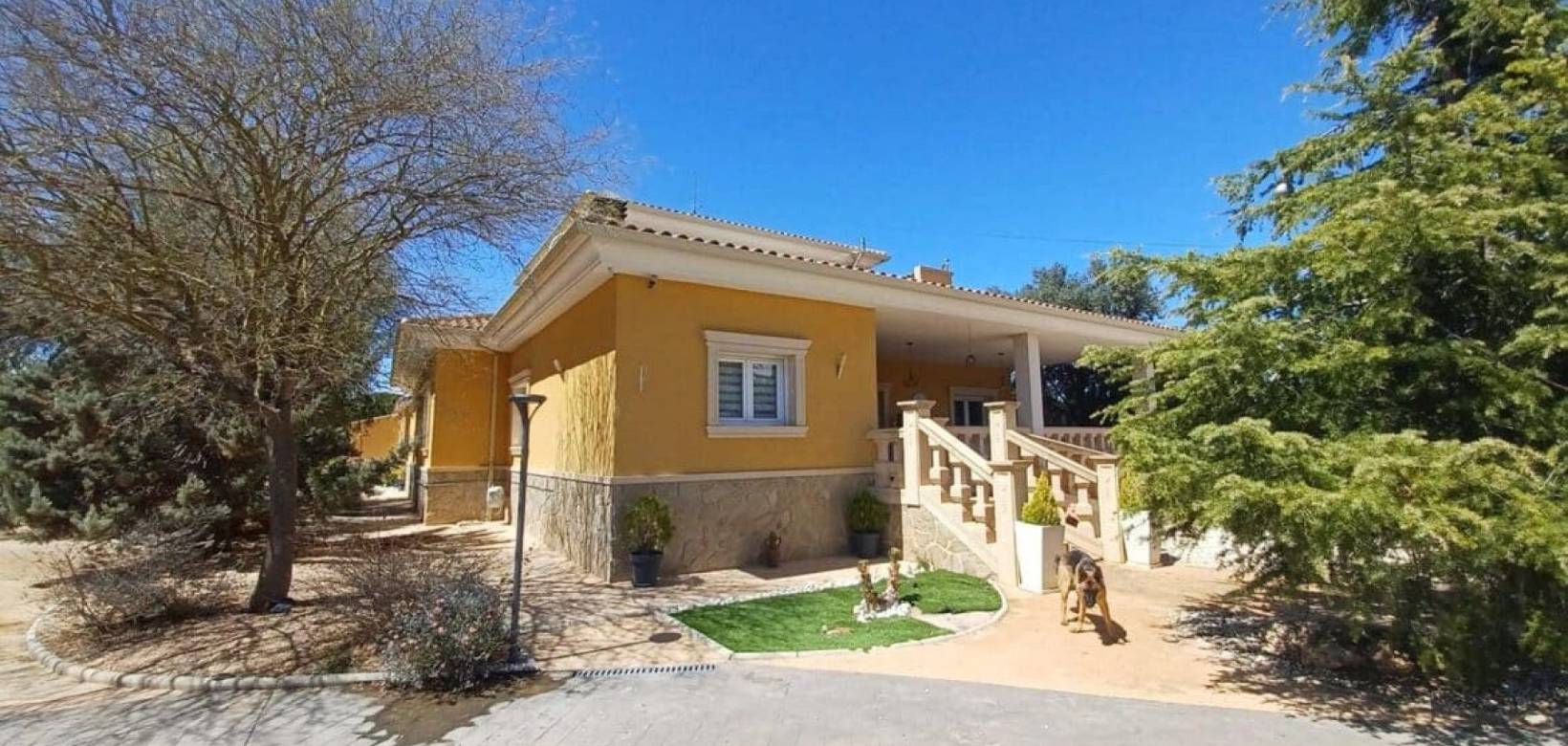 Resale - Detached villa - Pinoso