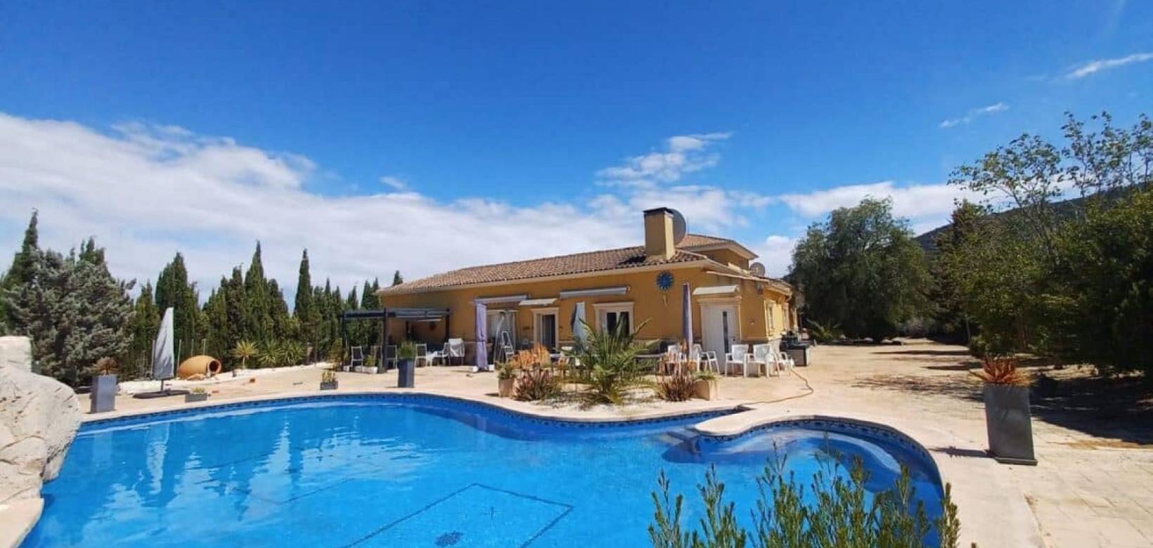 Resale - Detached villa - Pinoso