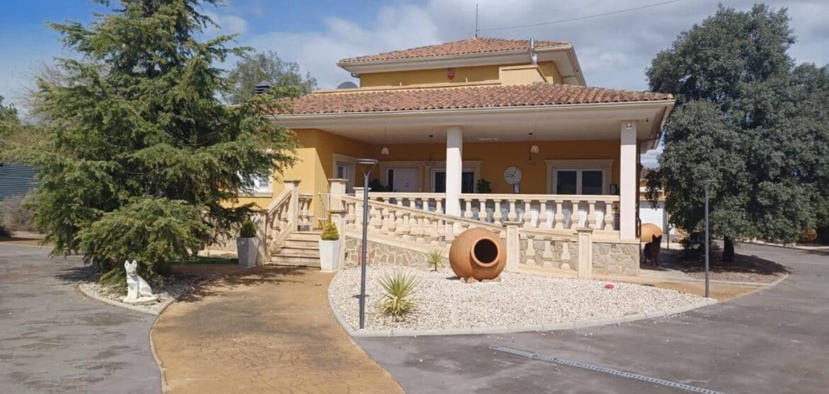 Resale - Detached villa - Pinoso