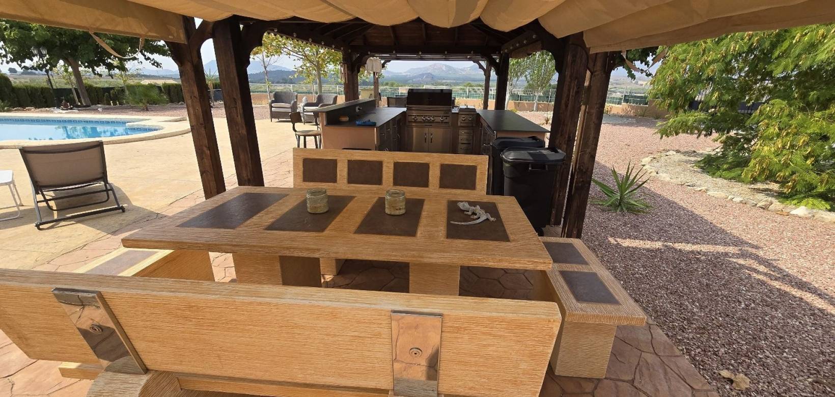 Resale - Detached villa - Sax