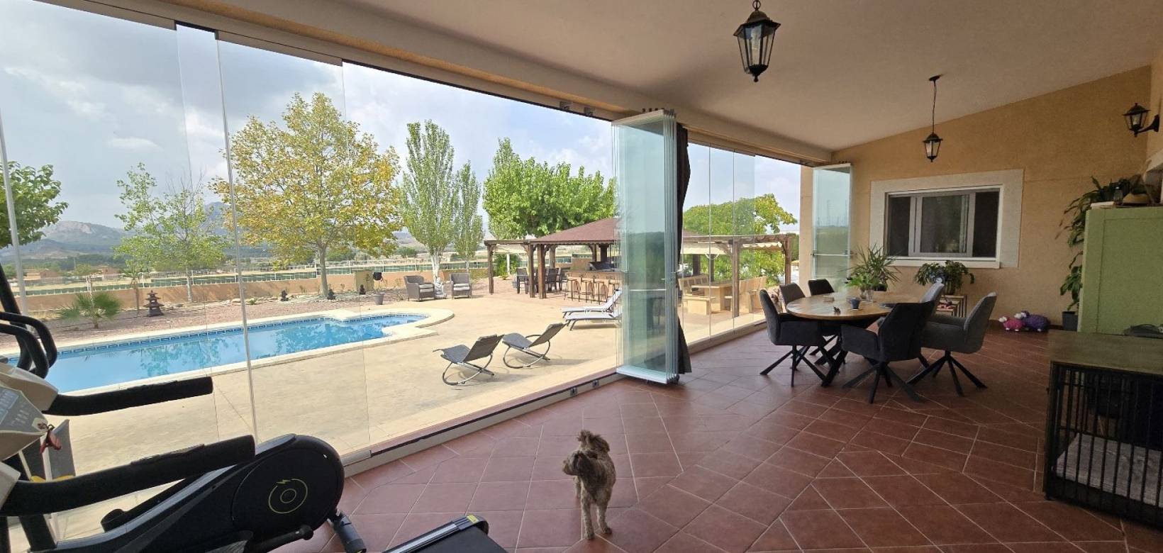 Resale - Detached villa - Sax