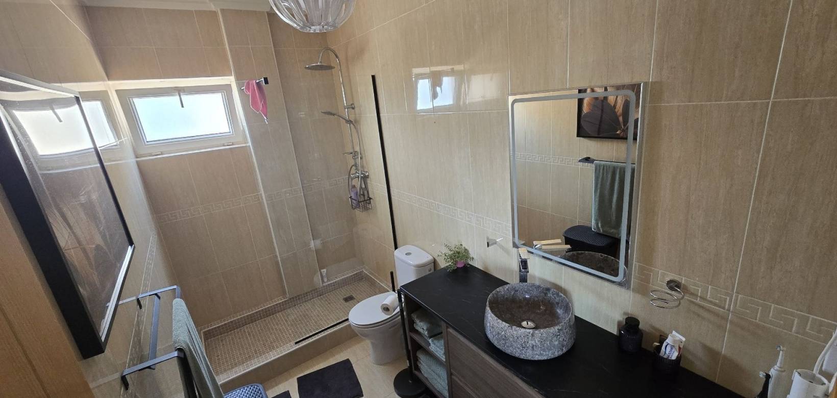 Resale - Detached villa - Sax