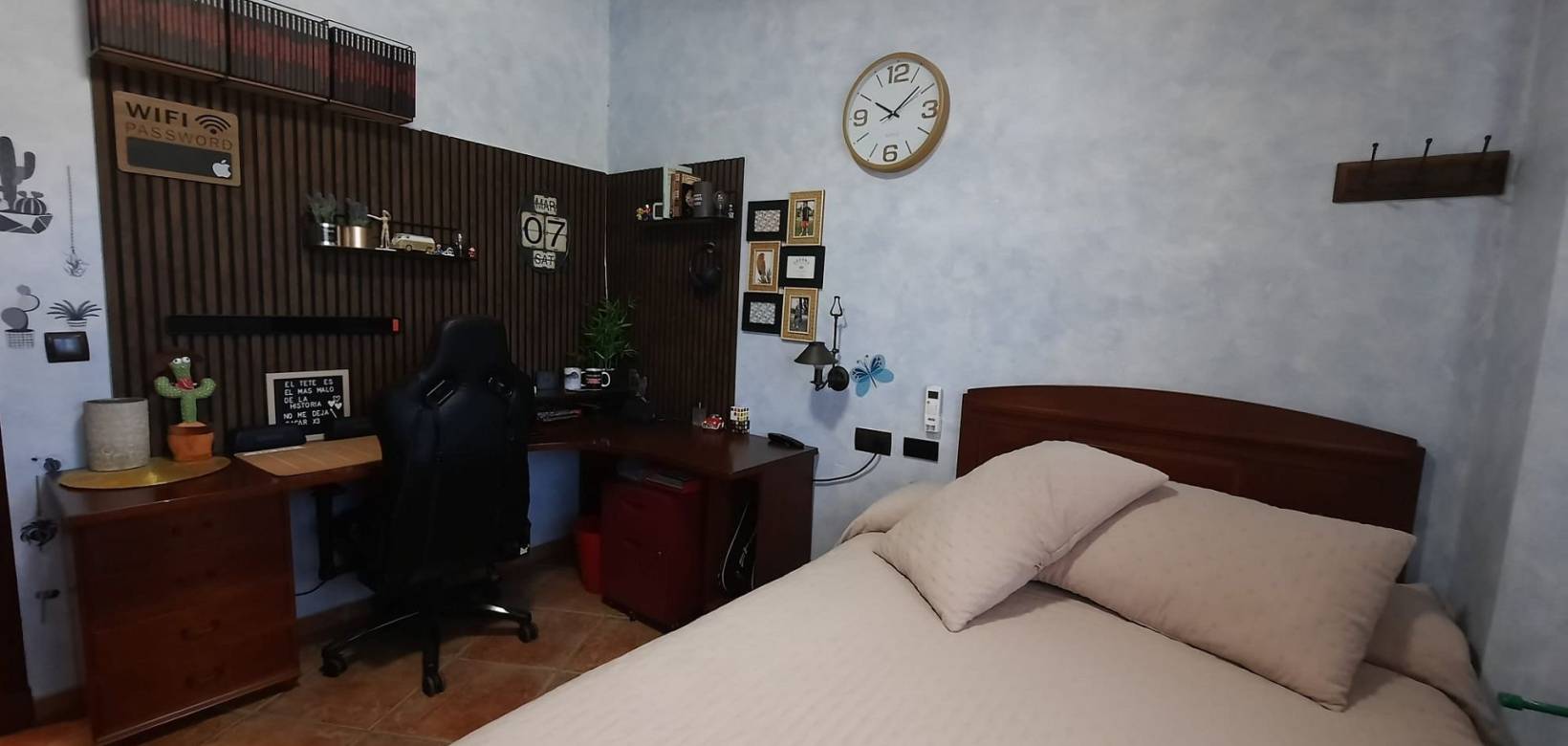 Resale - Detached villa - Sax