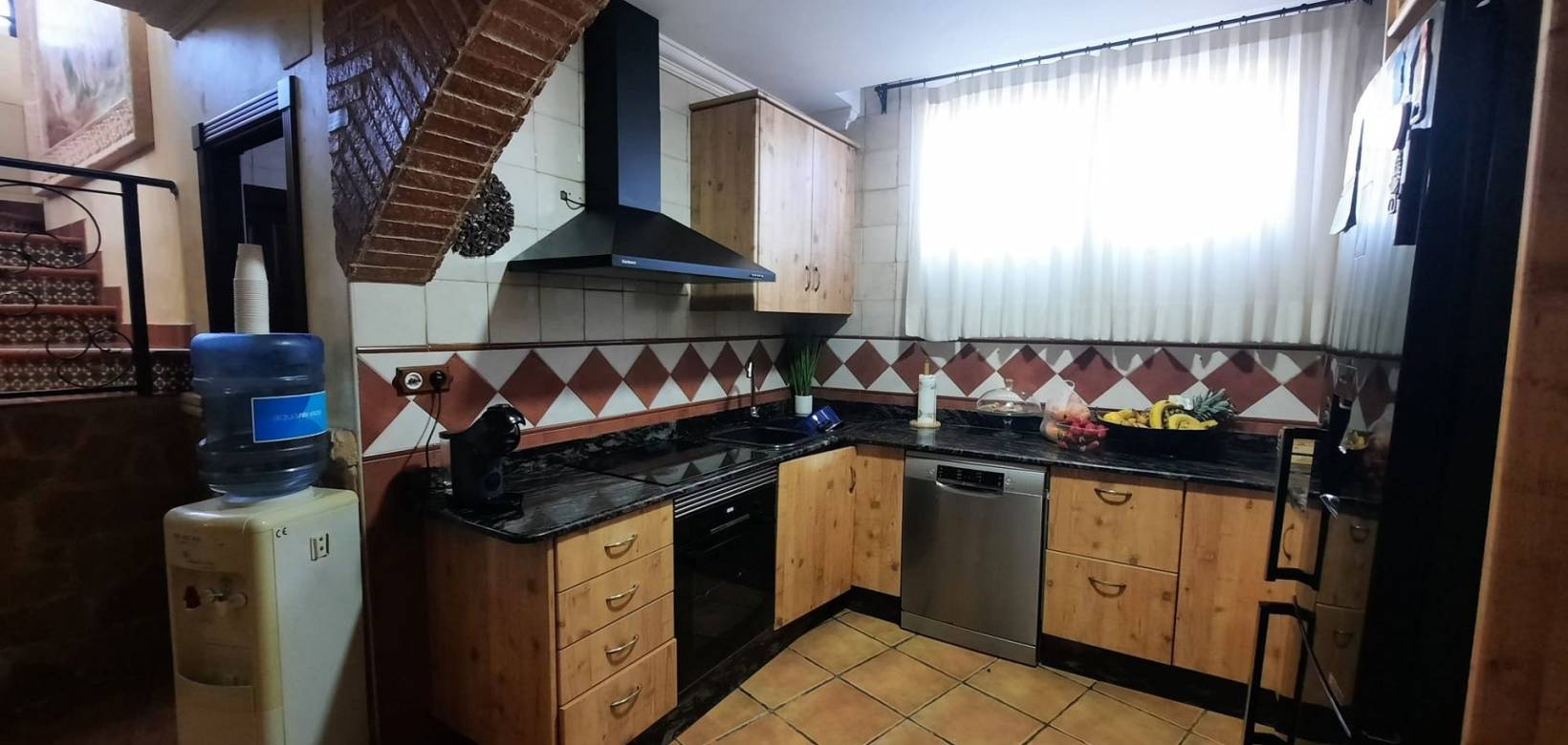 Resale - Detached villa - Sax