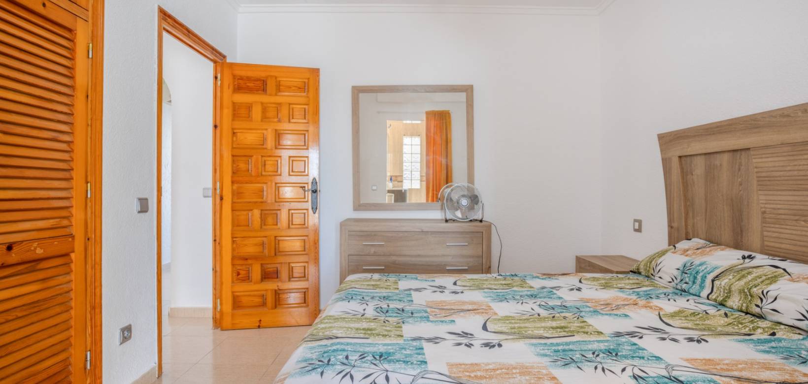 Resale - Detached villa - Torrevieja - Urbanización San Luis