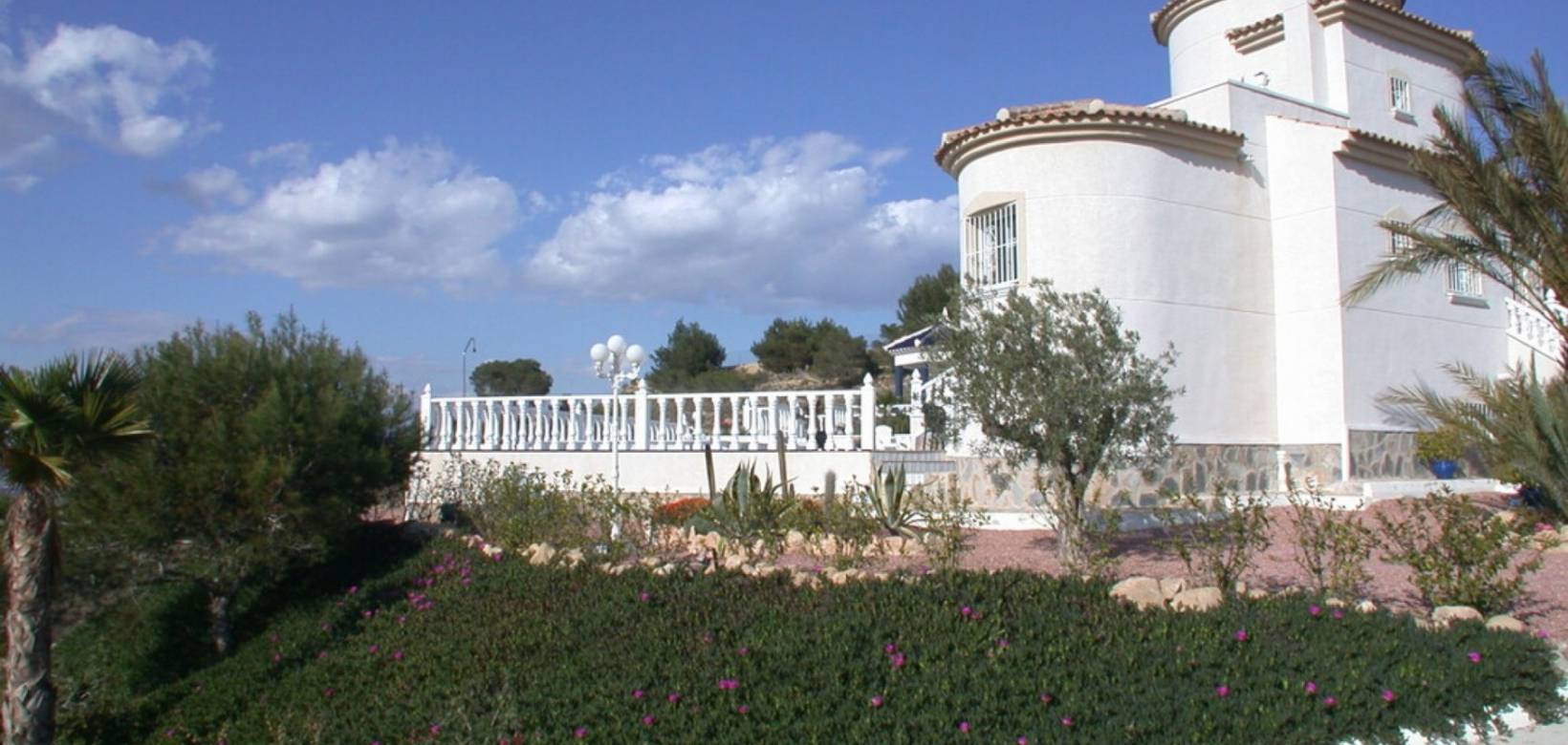 Resale - Finca / Country Property - Almoradí