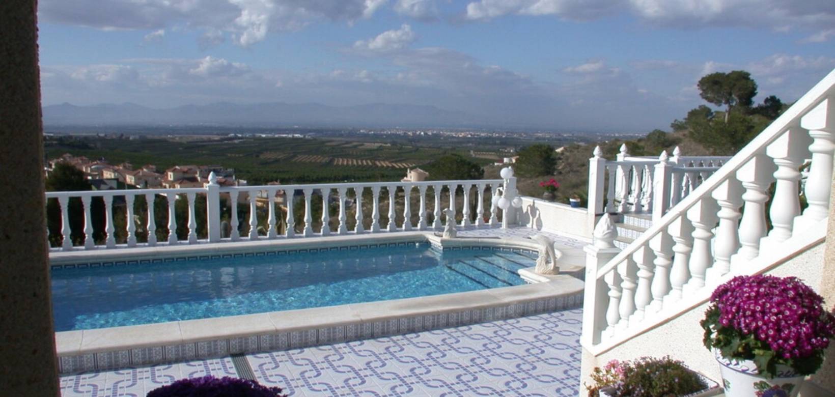 Resale - Finca / Country Property - Almoradí