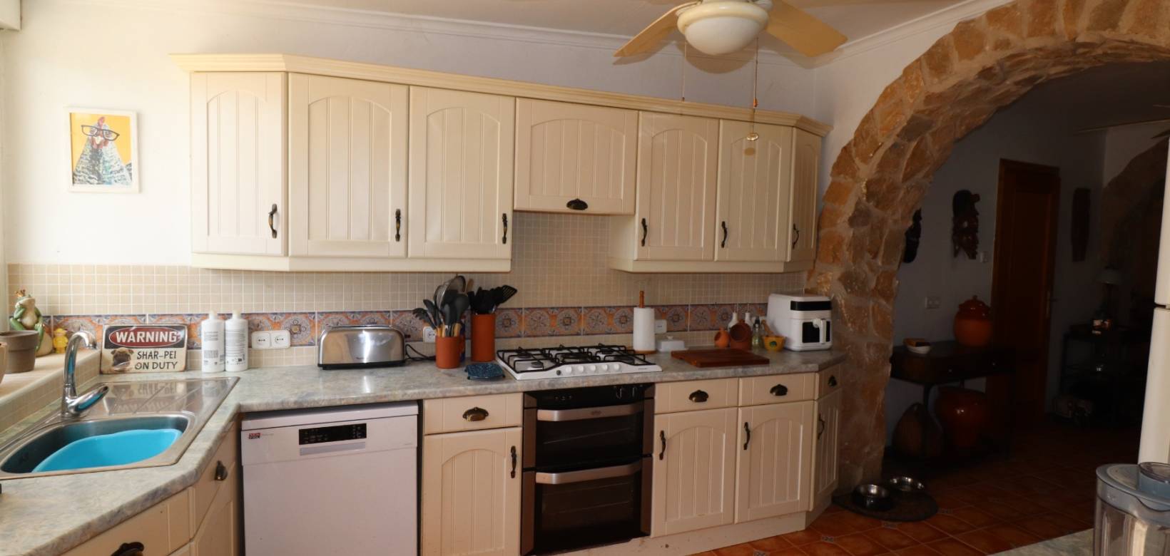 Resale - Finca - Country Property - Hondón de las Nieves - La Canalosa