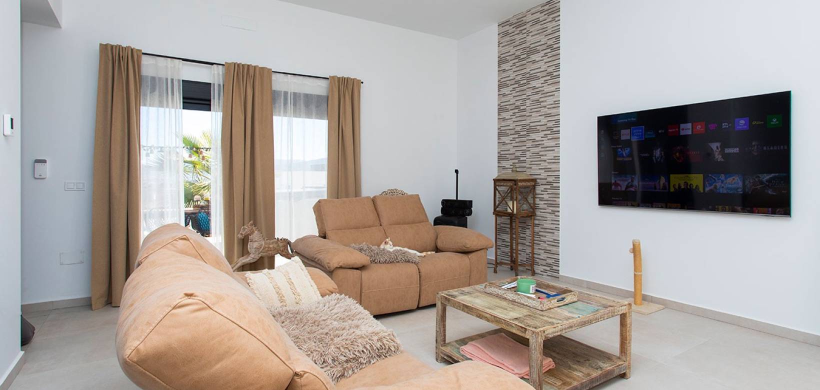 Resale - Finca / Country Property - Pinoso - Campo