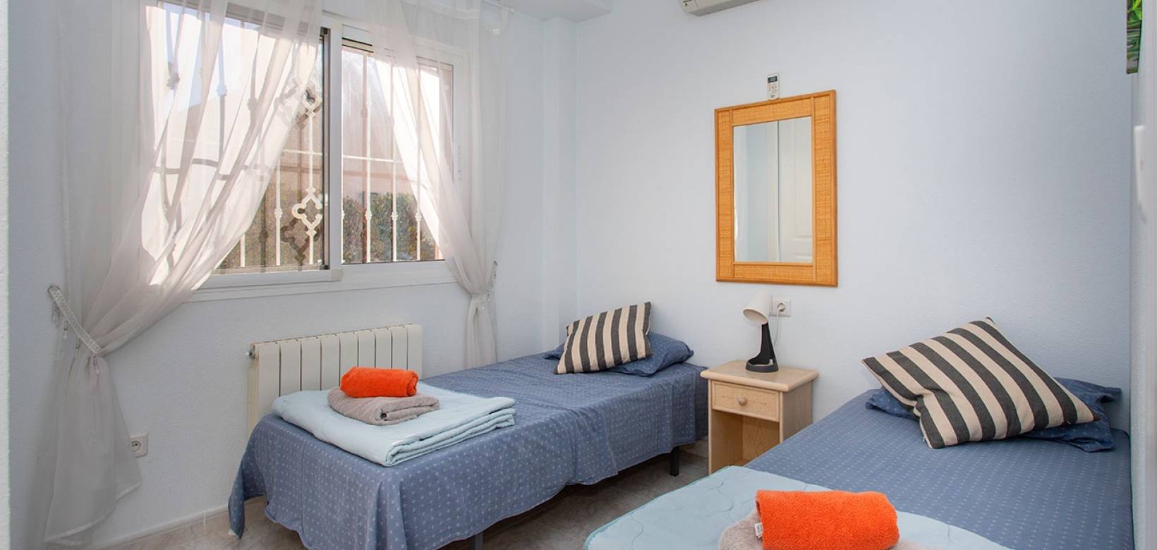 Resale - Finca / Country Property - Rojales - Pueblo