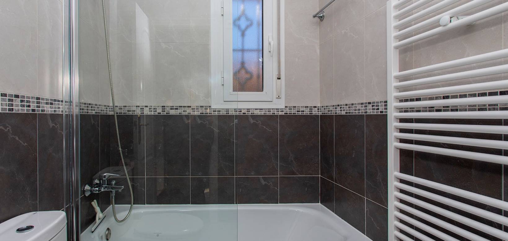 Resale - Finca / Country Property - Rojales - Pueblo