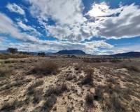 Resale - Grond - Salinas