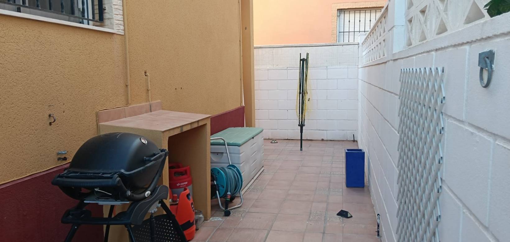 Resale - House - Detached Villa (4) - Los Montesinos - La Herrada