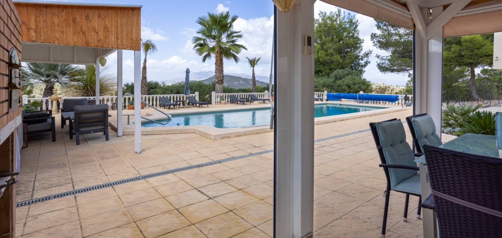 Resale - Independent villa - La Zarza