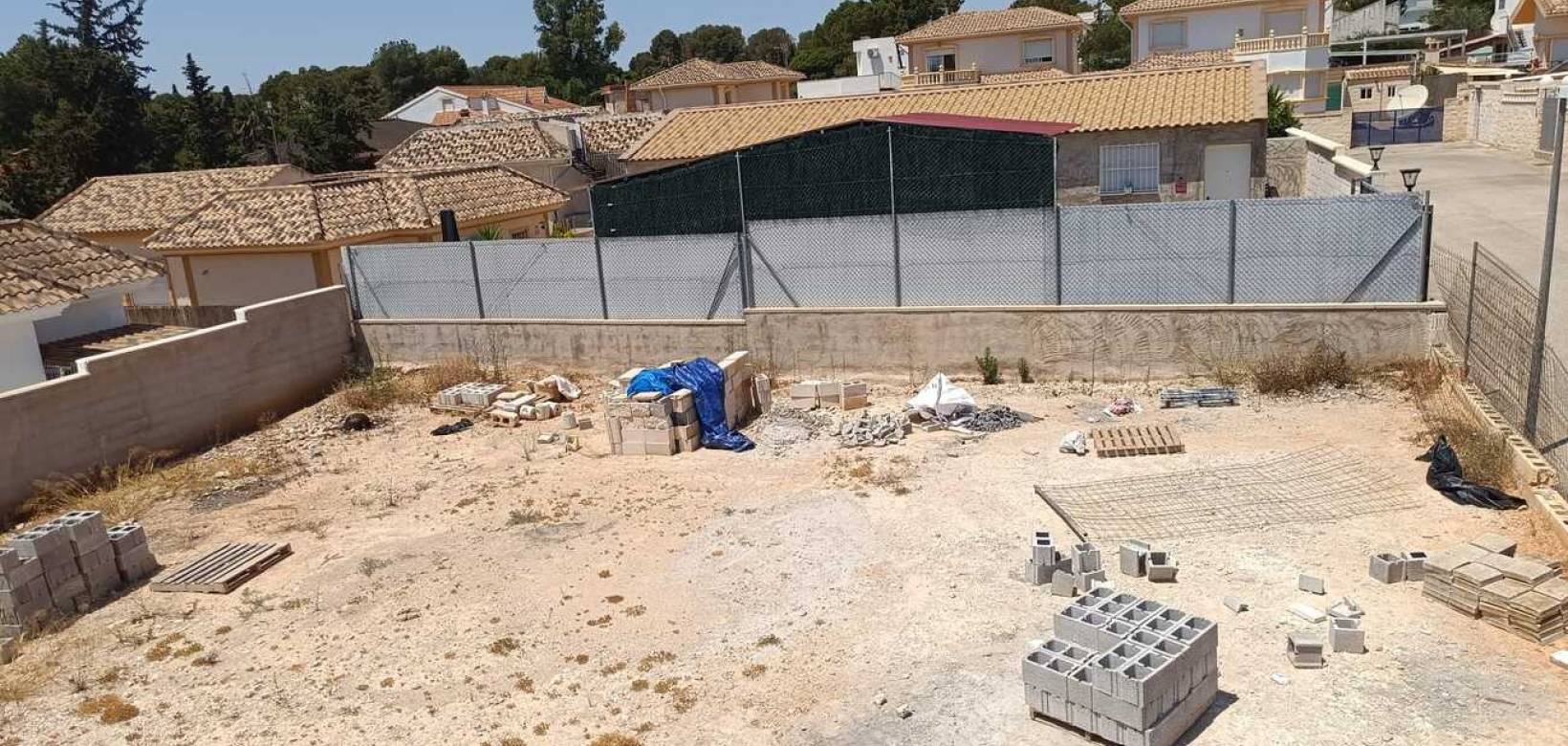 Resale - Land and Plots - Fortuna - El Reloj