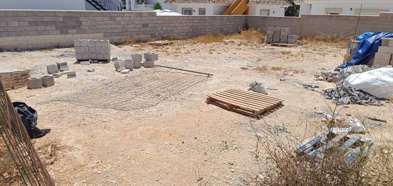 Resale - Land and Plots - Fortuna - El Reloj