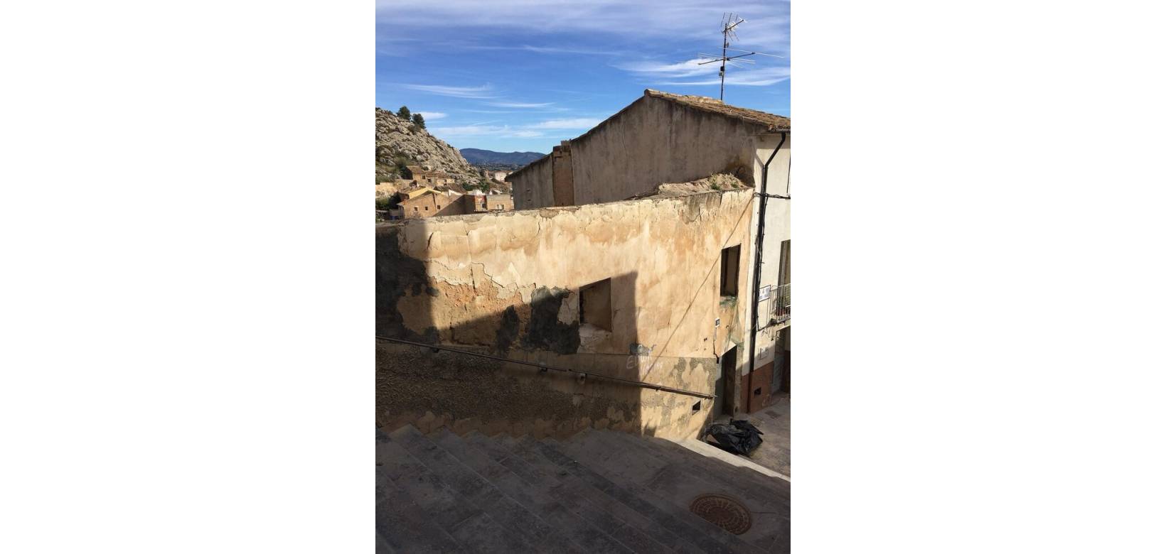 Resale - Plot - Onil - Inland