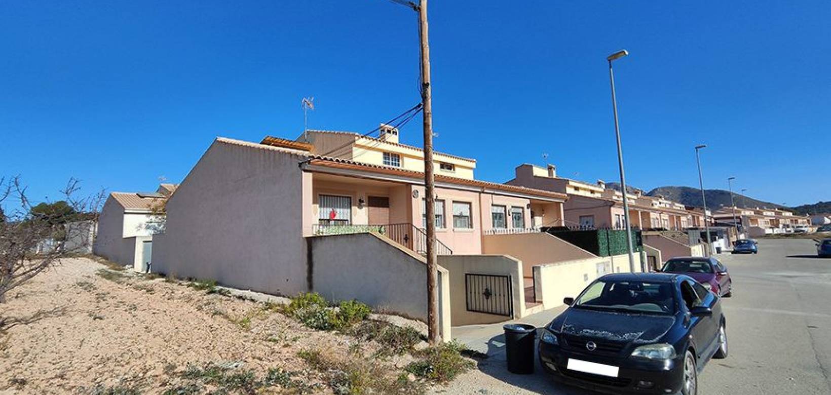 Resale - Semi Detached Villa - Algueña