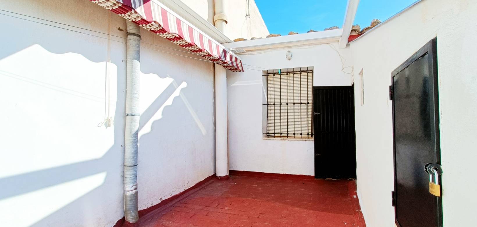 Resale - Town house - Hondón de los Frailes