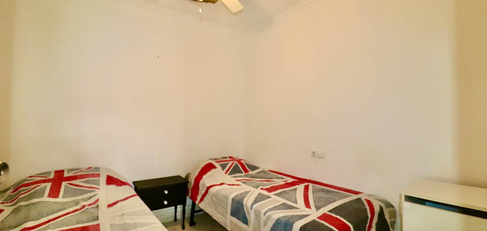 Resale - Town house - Torrevieja - La Siesta - San Luis