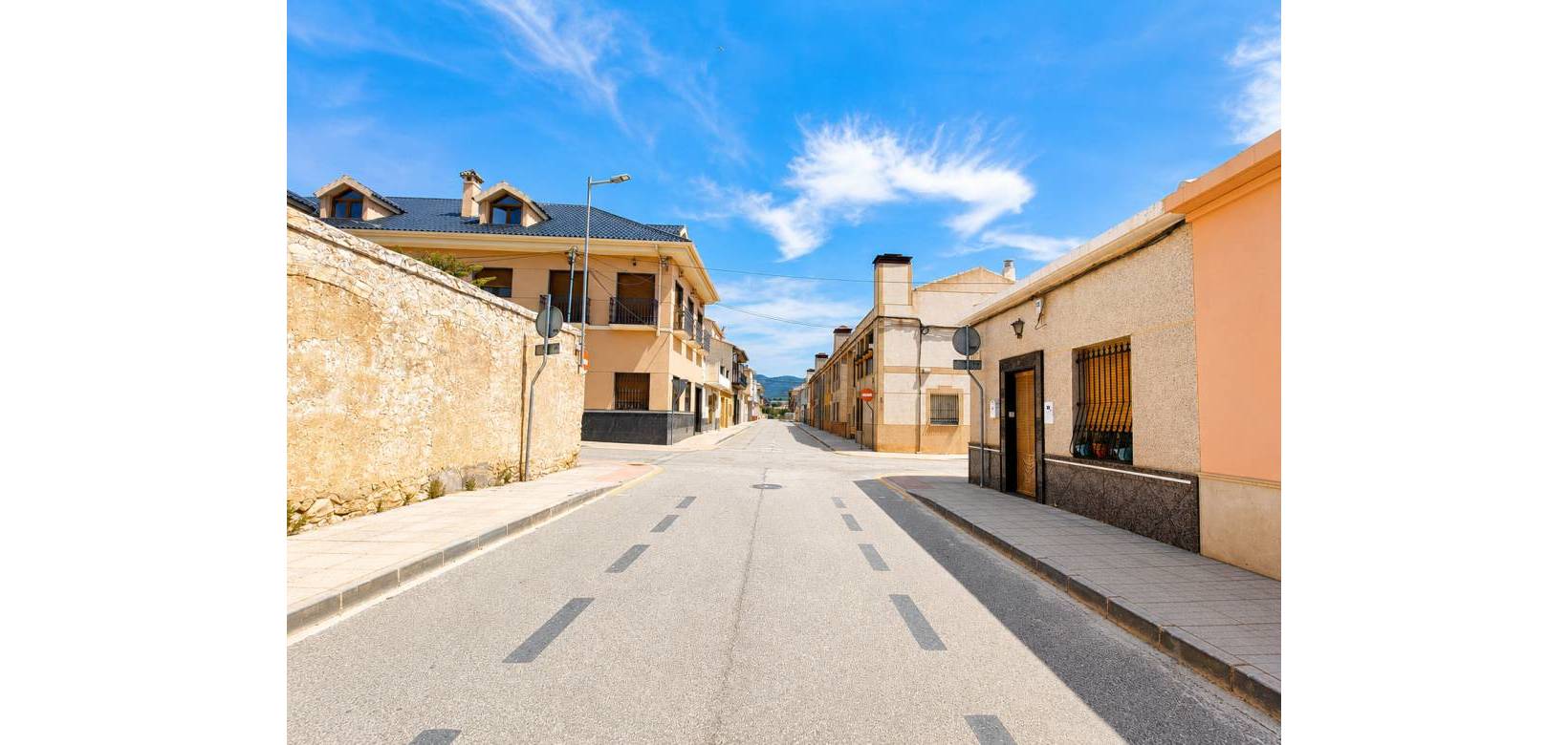 Resale - Townhouse - La Romana