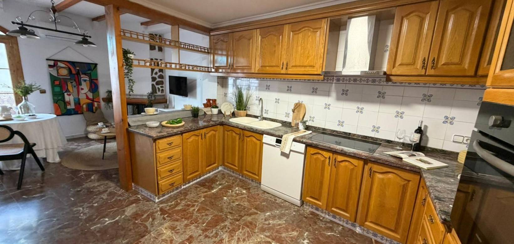 Resale - Townhouse - Sax