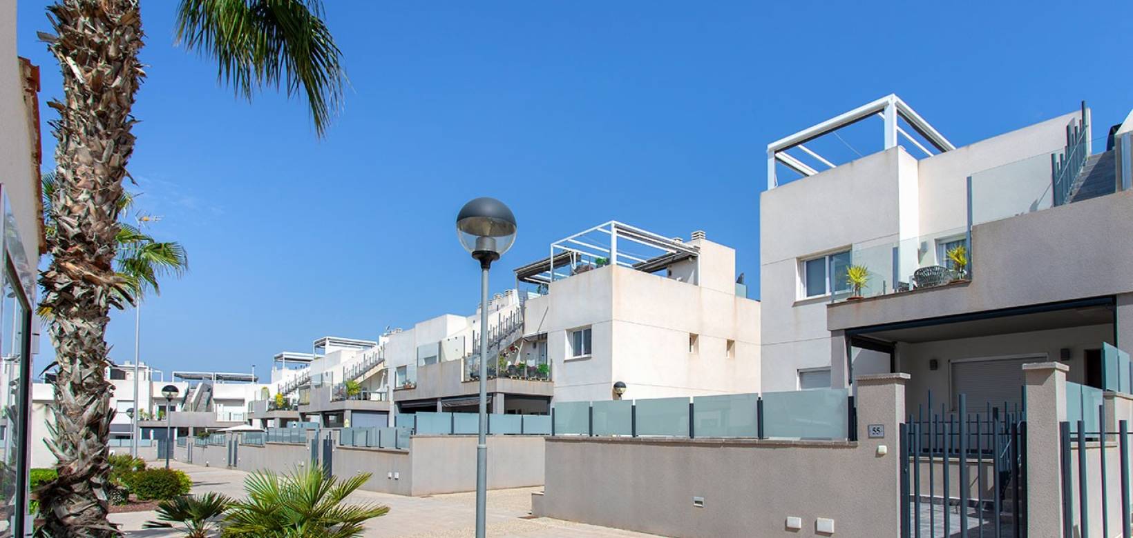 Resale - Townhouse - Torrevieja - Aguas Nuevas