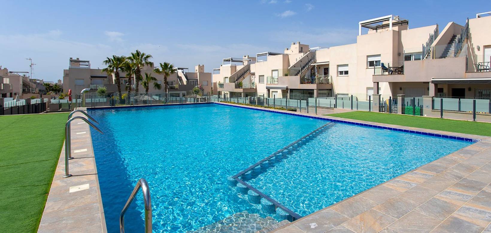 Resale - Townhouse - Torrevieja - Aguas Nuevas