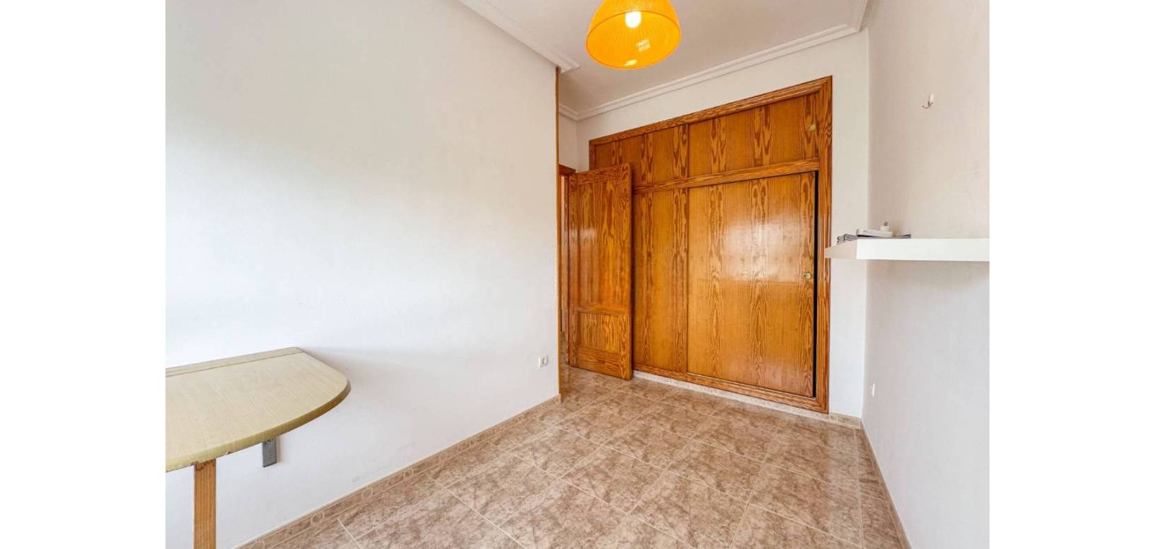 Resale - Townhouses  - Hondón de las Nieves