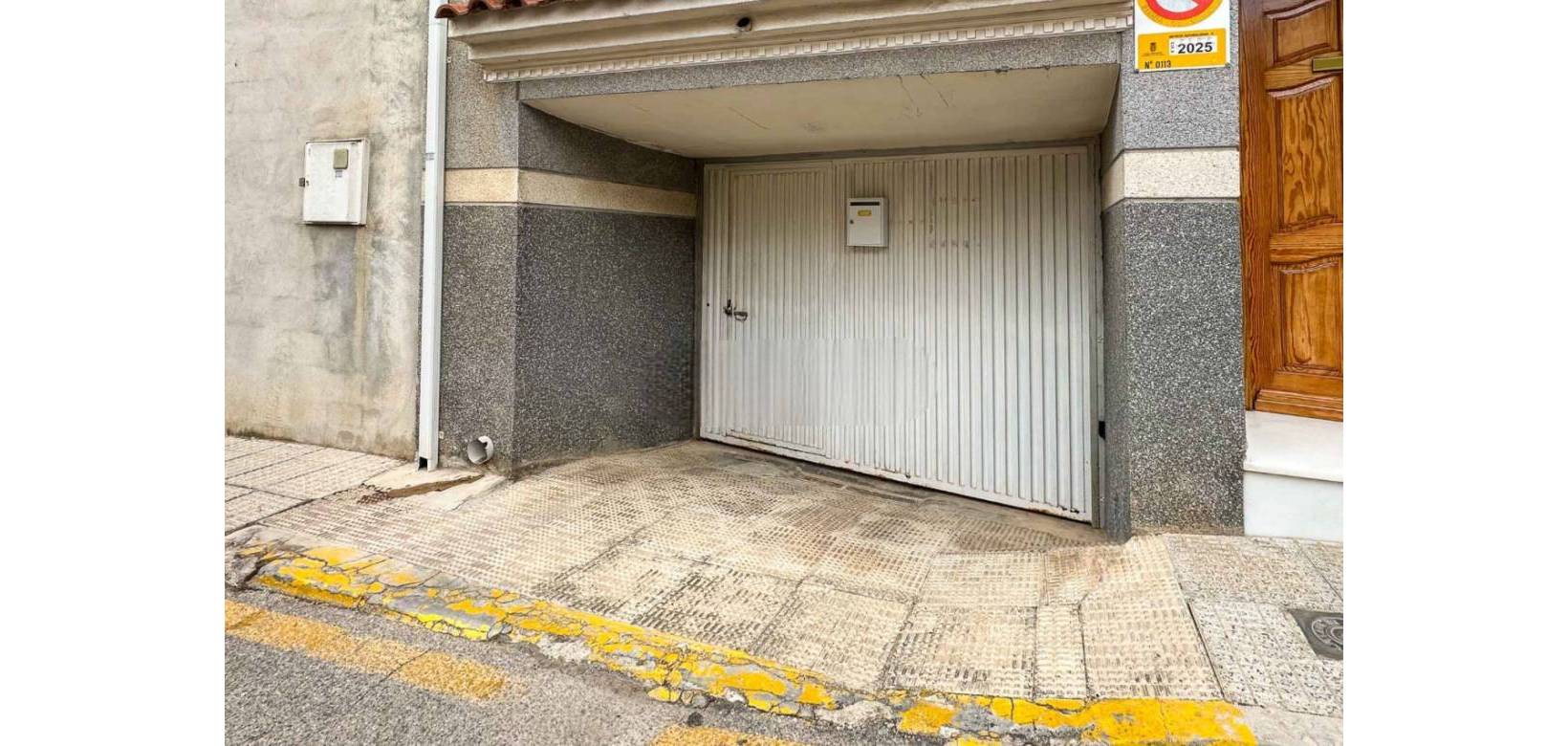 Resale - Townhouses  - Hondón de las Nieves