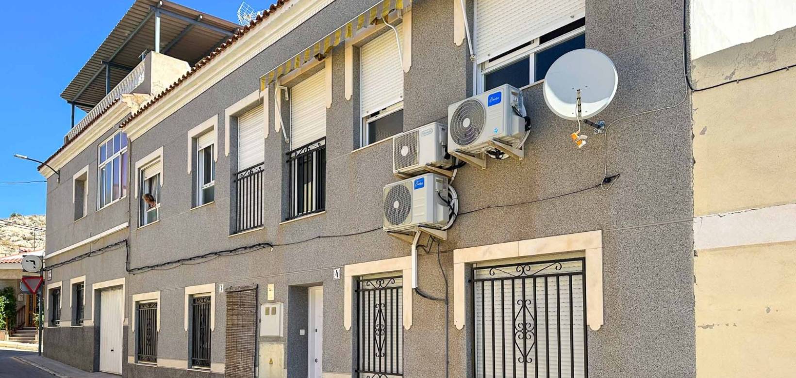 Resale - Townhouses  - Hondón de las Nieves