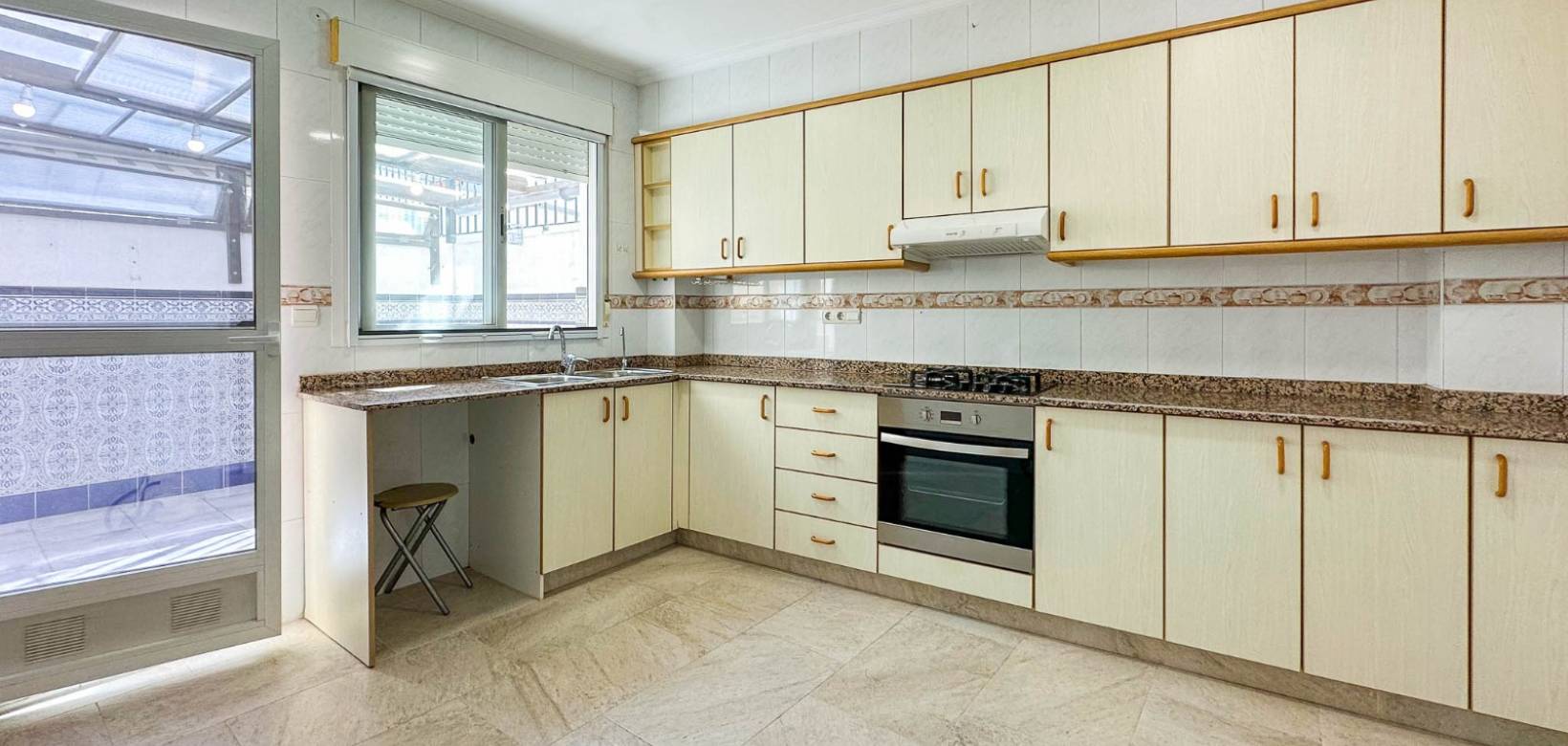 Resale - Townhouses  - Hondón de las Nieves