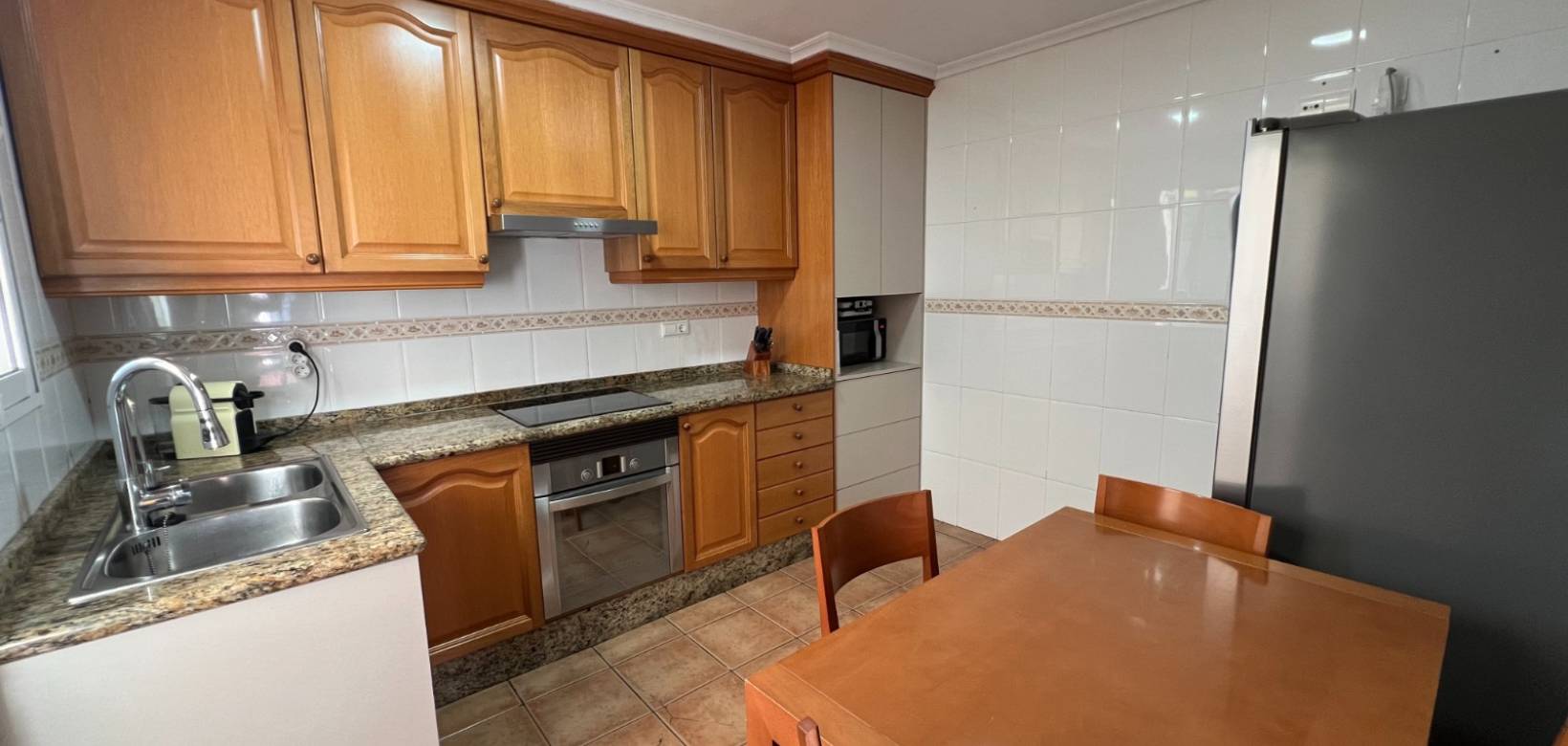 Resale - Townhouses  - Hondón de las Nieves