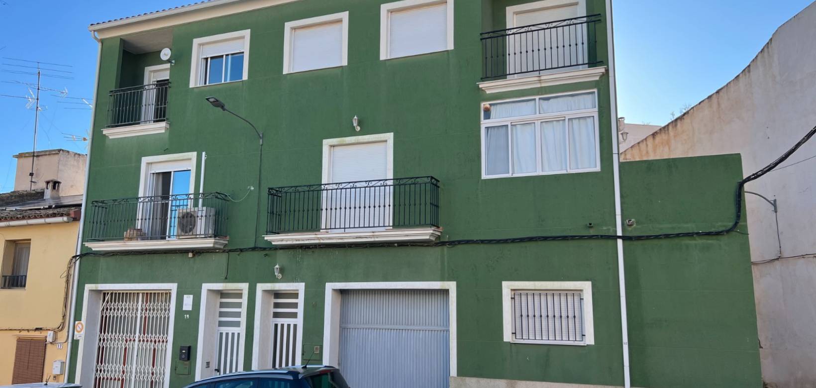 Resale - Townhouses  - Hondón de las Nieves