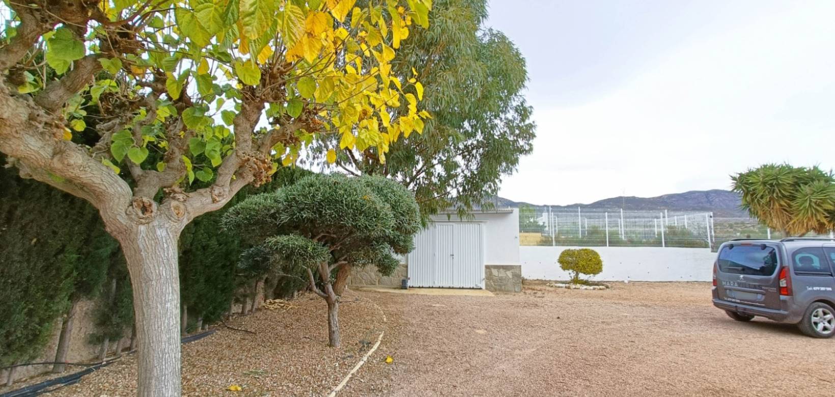 Resale - Villa - Albatera