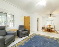 Resale - Villa - Albatera