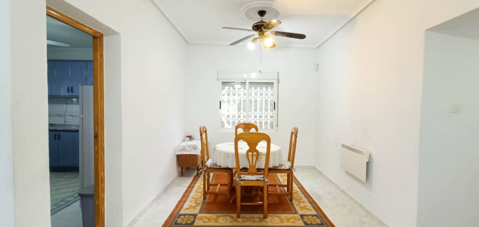 Resale - Villa - Albatera