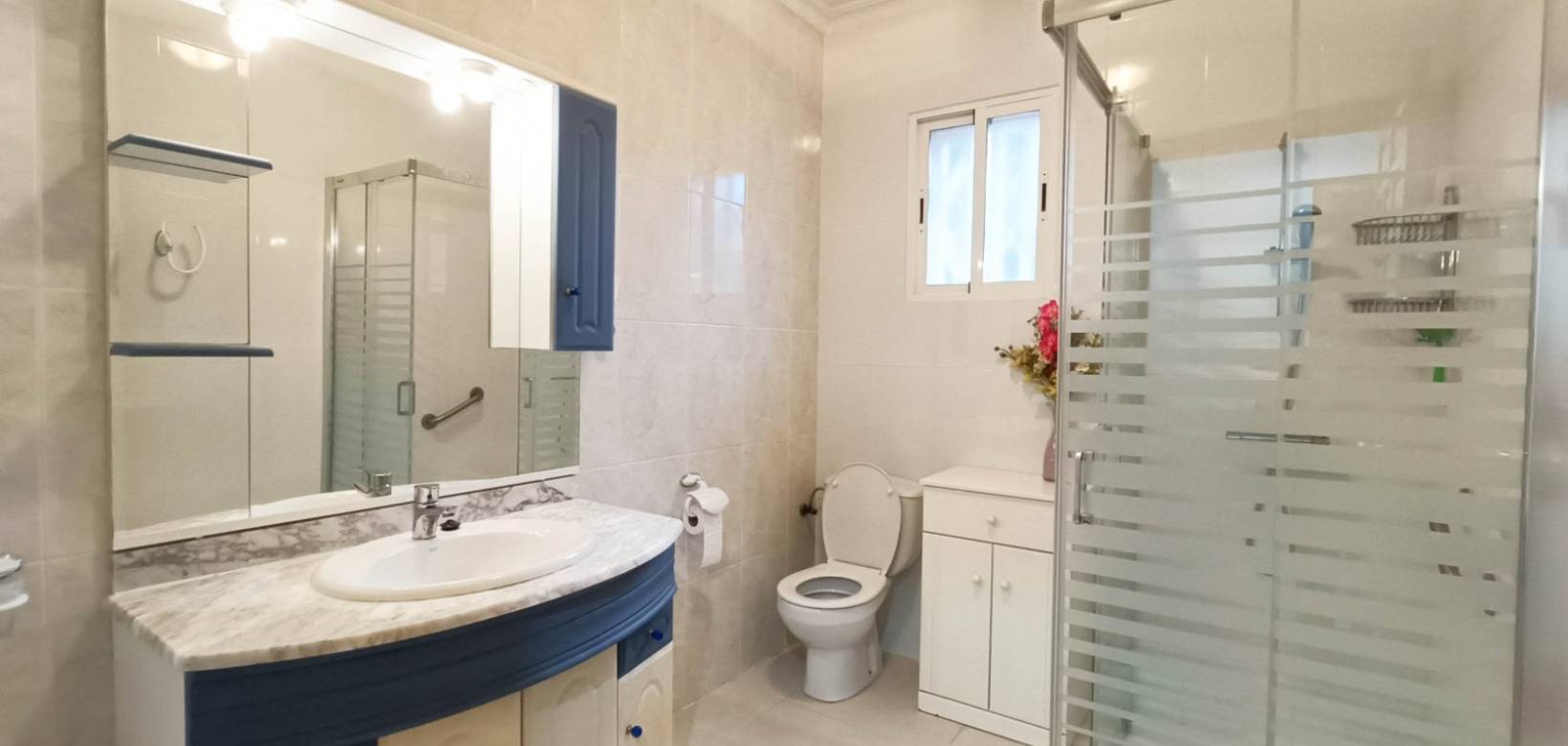 Resale - Villa - Albatera