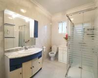 Resale - Villa - Albatera