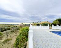 Resale - Villa - Albatera