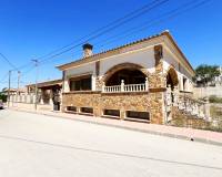 Resale - Villa - Algueña