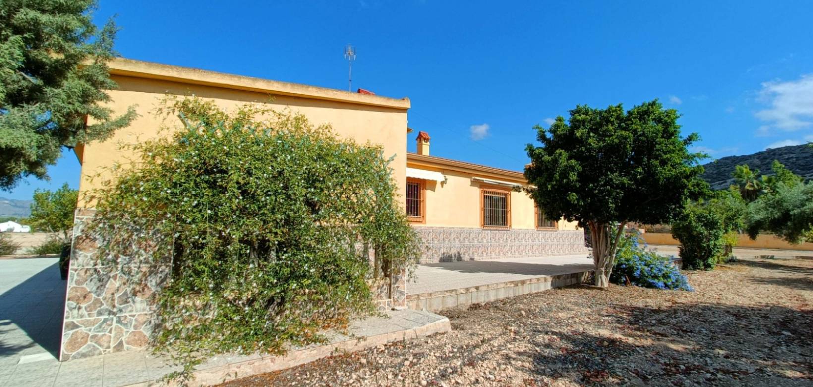 Resale - Villa - Aspe